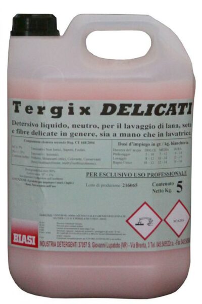 Tergix Delicati. Detersivo liquido per lavaggio meccanico